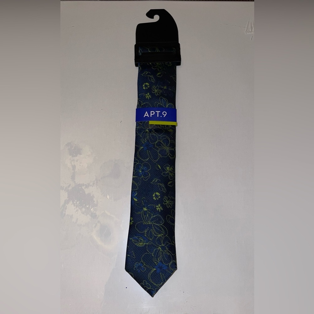 Apt. 9 Neck Tie